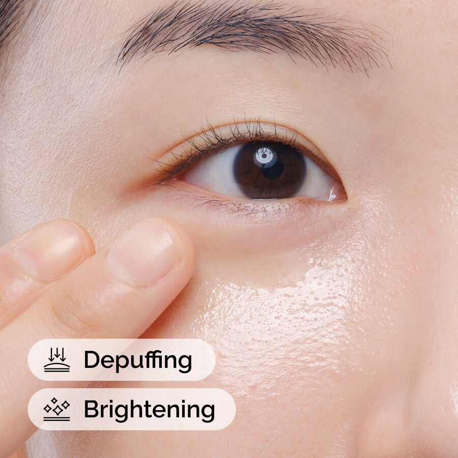 caffeine-solution-5-egcg-eye-serum-y7 ord-caffeine-solution-egcg-model-application-with-benefits.jpg