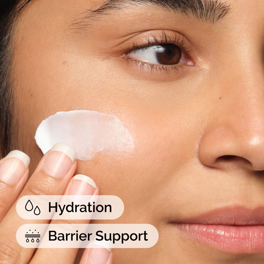 natural-moisturizing-factors-ha-w8 ord-natural-moisturizing-factors-ha-model-application-with-benefits.jpg